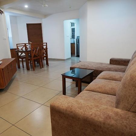Kadampanattu'S Homestay Коччи Экстерьер фото