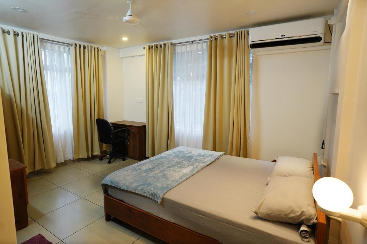 Kadampanattu'S Homestay Коччи Экстерьер фото